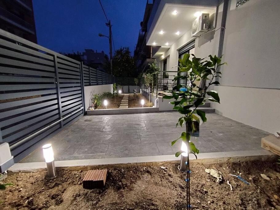 Floral Home 1 - Ground Floor Apt With Courtyard And Private Parking! Atenas Exterior foto