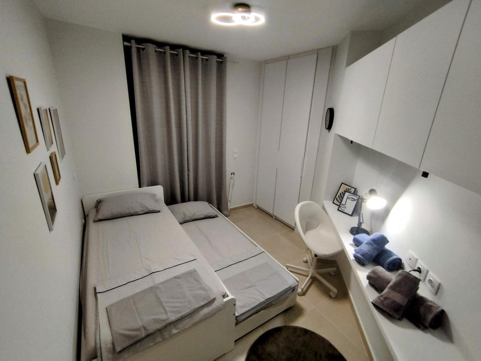 Floral Home 1 - Ground Floor Apt With Courtyard And Private Parking! Atenas Exterior foto
