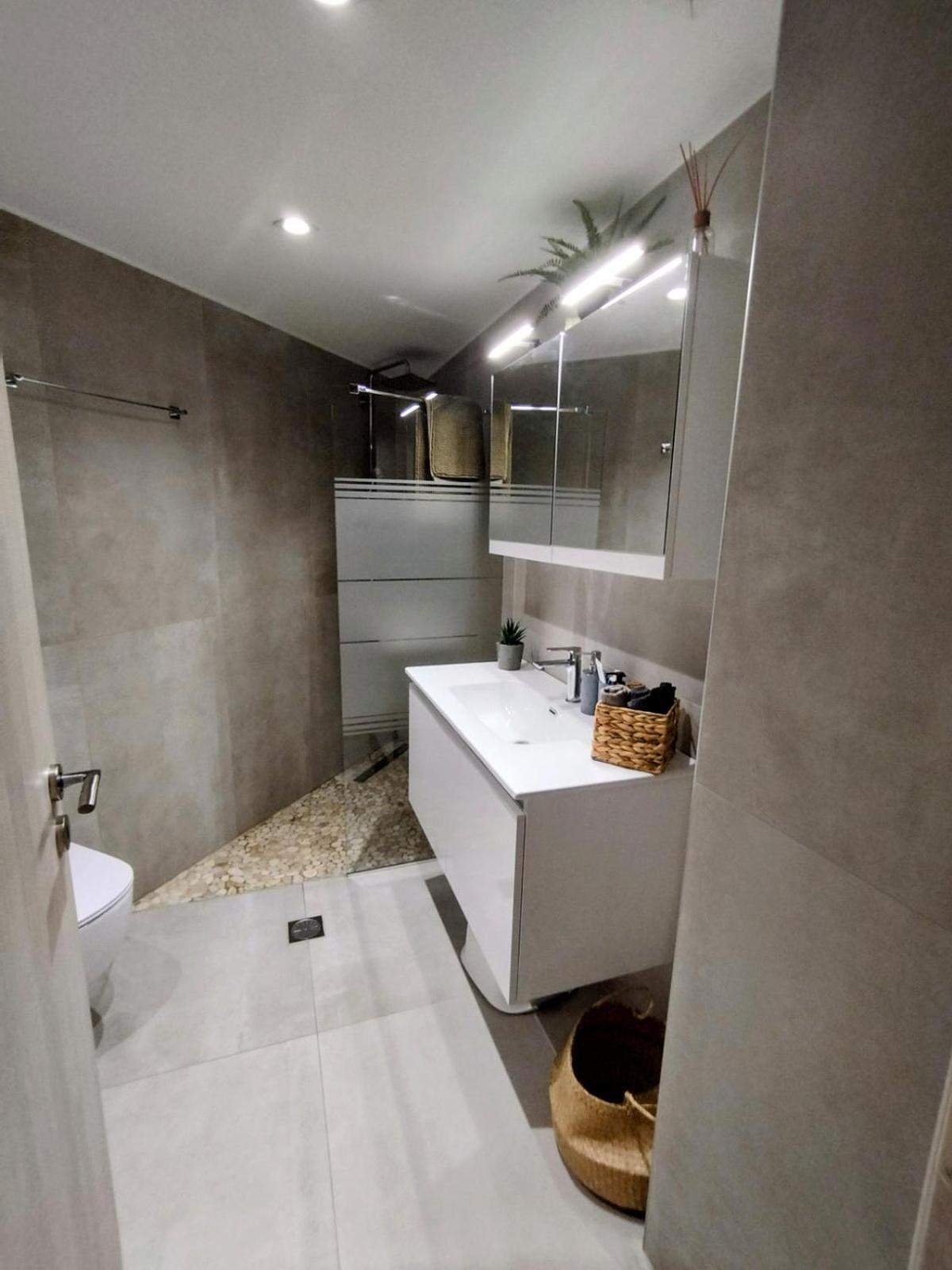 Floral Home 1 - Ground Floor Apt With Courtyard And Private Parking! Atenas Exterior foto