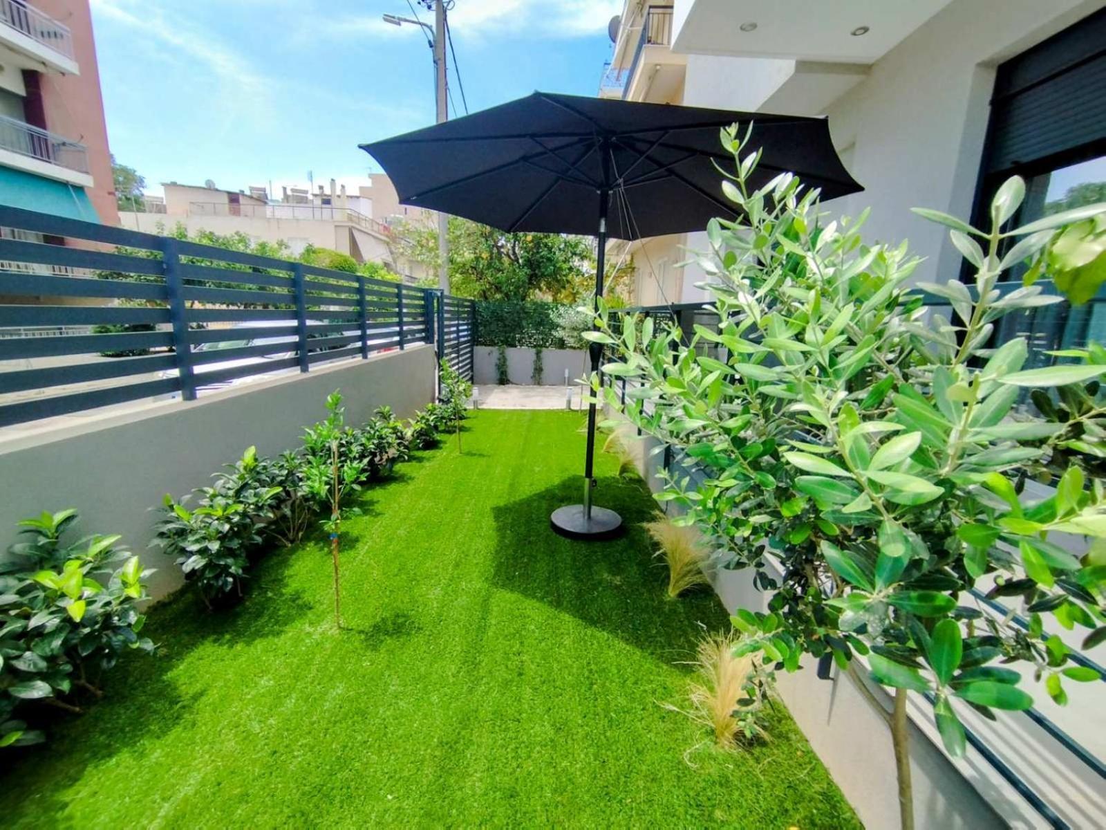 Floral Home 1 - Ground Floor Apt With Courtyard And Private Parking! Atenas Exterior foto